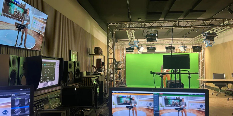 Virtuelle Produktion im Robidia-Studio — Slider + Unreal Engine für die Bundesregierung